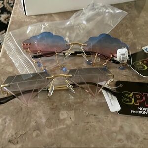 Bundle of 2 SPKS NOVELTY FASHION EYES WARE